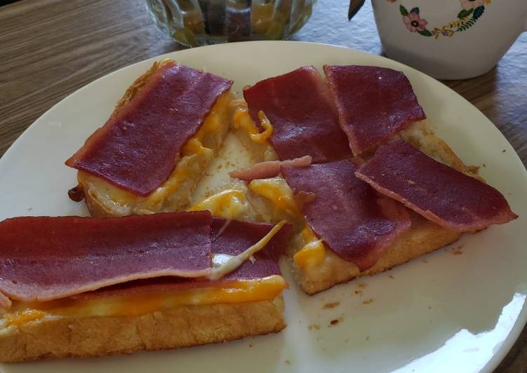 Simple Way to Prepare Super Quick My breakfast today 😋 🍞🧀🥓