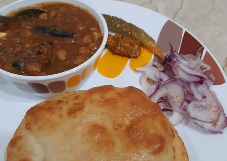 Easiest Way to Cook Yummy Chole bhature