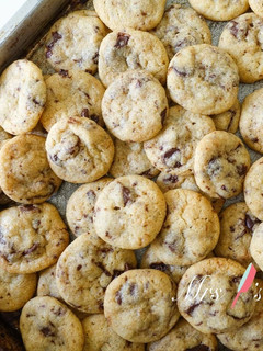 A picture of Mini Chocolate Chip Cookies.