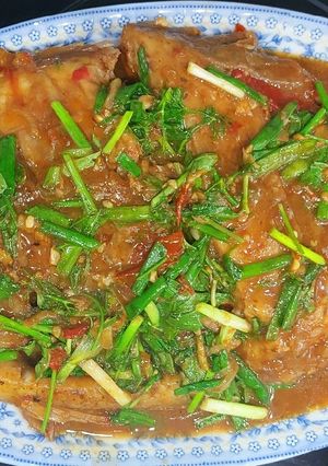 Hình của món Cá diêu hồng um xì dầu.