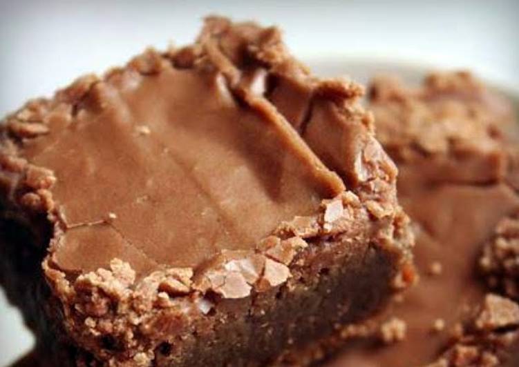 Steps to Make Favorite Chocolate Chocolate Cake