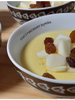 Una foto de Natillas de manzana