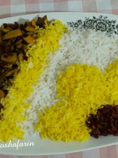 عکسی از دستور زرشک پلو با مرغ مخلوط