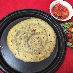 A picture of Yellow moong dal cheela.