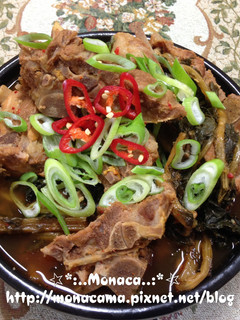 韓式豬骨湯(감자탕)(馬鈴薯排骨湯) 的食譜成品照片