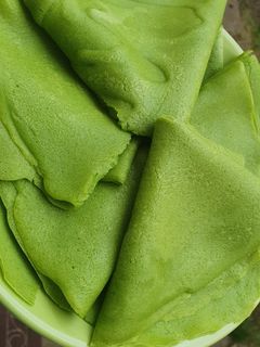 Фото Млинці зі шпинатом безглютенові.