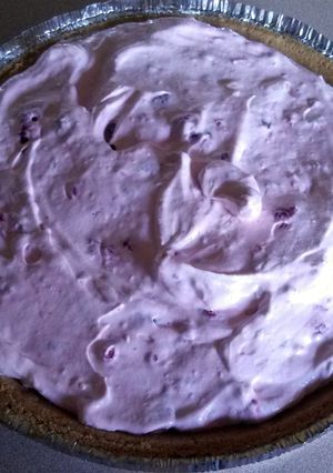 A picture of peaches and cream pie - super easy!.