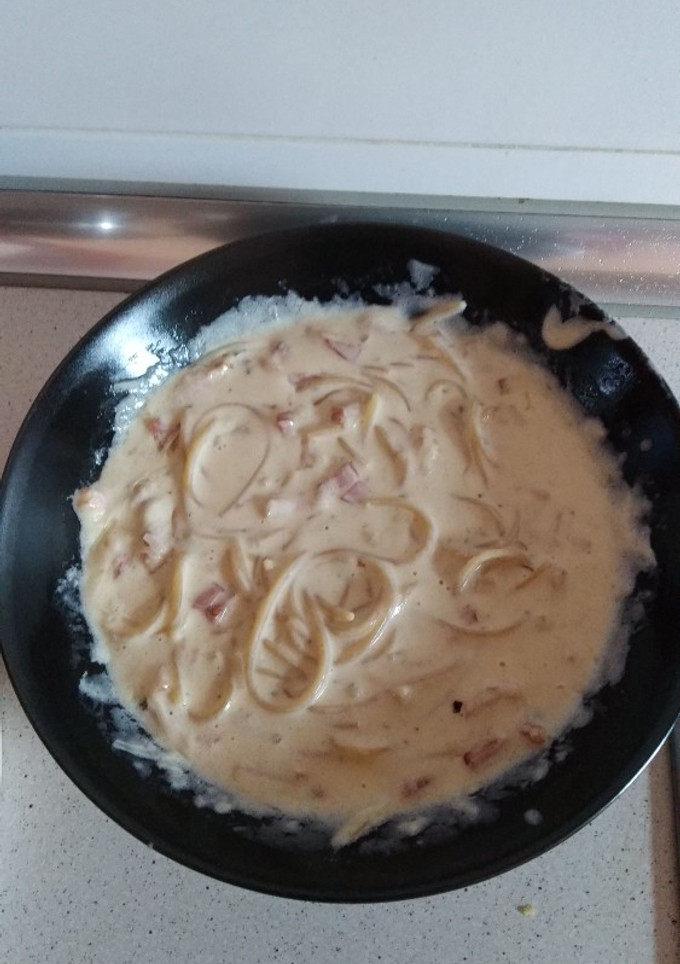 Una foto de Spaghetti con nata y bacon, con Mambo Cecotec