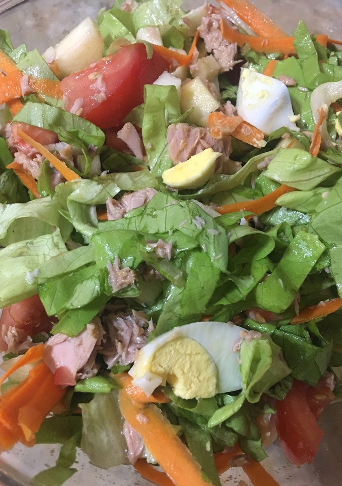 Una foto de Ensalada multicolor