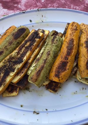 Une photo de Courgettes bicolores marinées au basilic