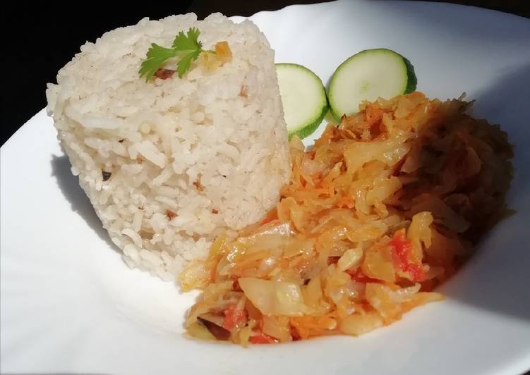 Recipe of Award-winning Fried cabbage with fried rice