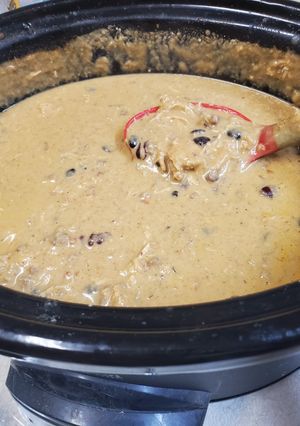 A picture of Creamy Chicken and Beef Queso Soup.