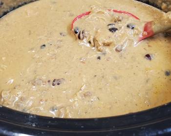 Easy Recipe Creamy Chicken and Beef Queso Soup Delicious and Healthy