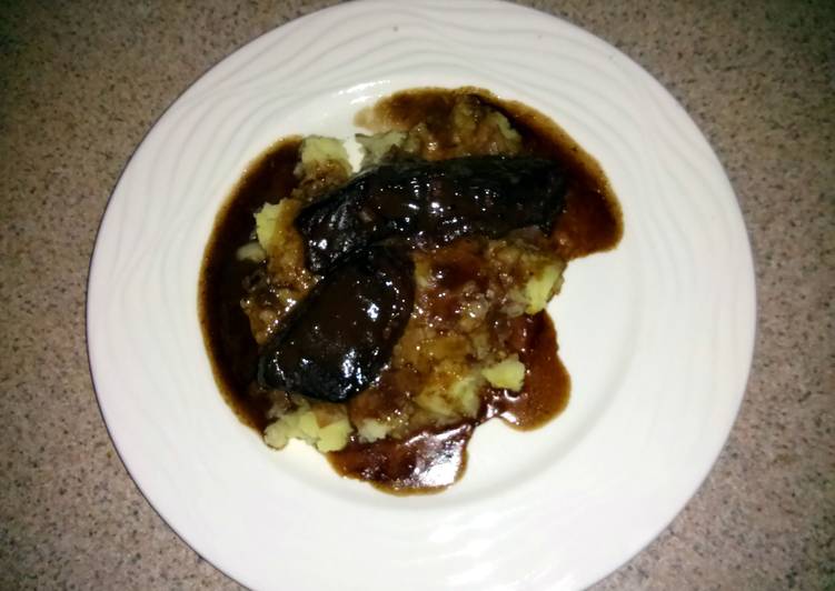 Steps to Prepare Award-winning braised beef short ribs with garlic mashed potatoes