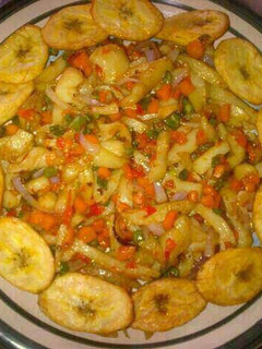 A picture of Chips souce with plantain.