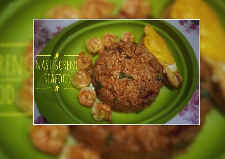 35. Nasi Goreng Seafood