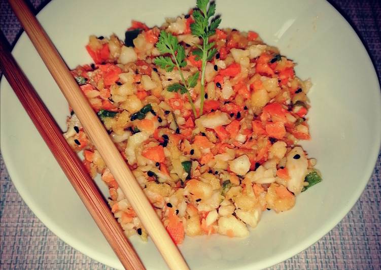 Asiatischer Karotten-Kohlrabi-Salat