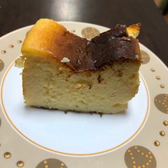 A picture of Baked cheese cake.