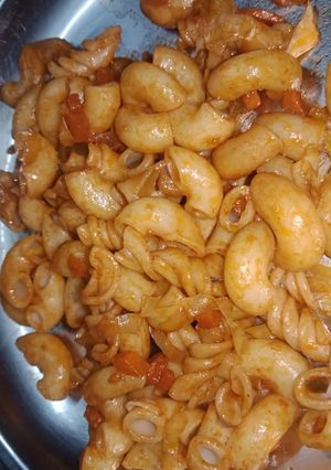 A picture of Spicy macaroni.