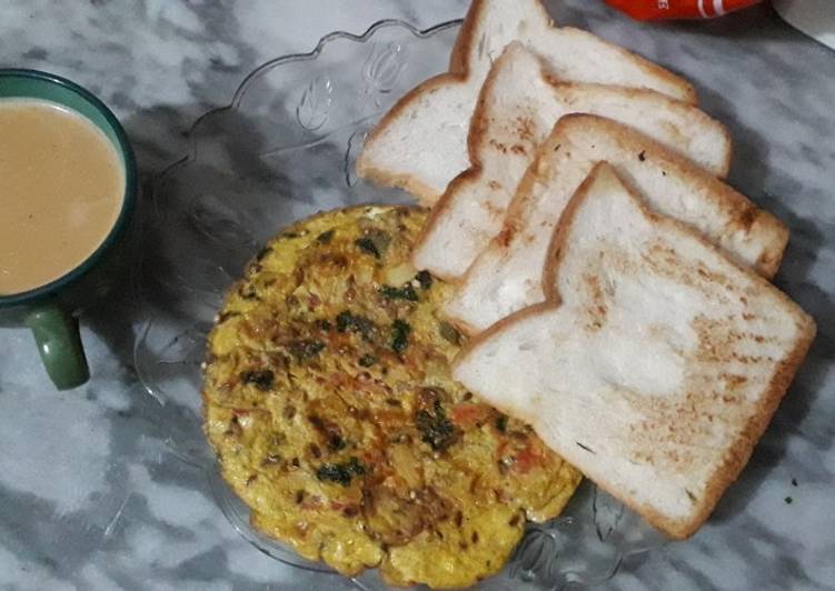 Bread omelette a healthy breakfast🥚🍞
