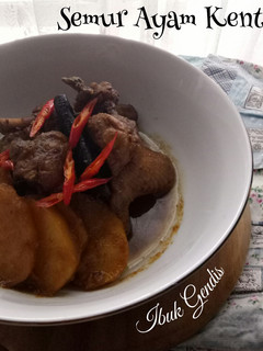 Foto resep Semur Ayam Kentang