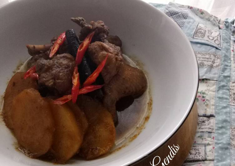 Semur Ayam Kentang