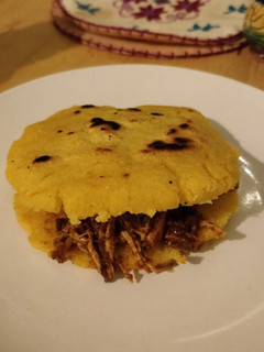 Una foto de Gorditas de queso con guisados