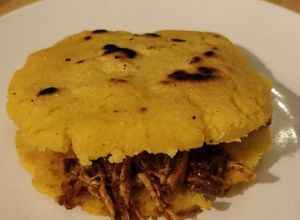Una foto de Gorditas de queso con guisados