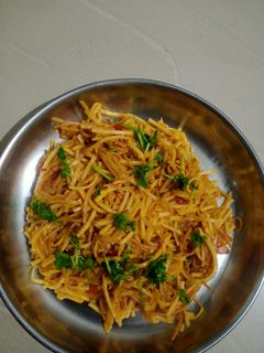 நூடுல்ஸ் செய்முறை முக்கிய புகைப்படம்