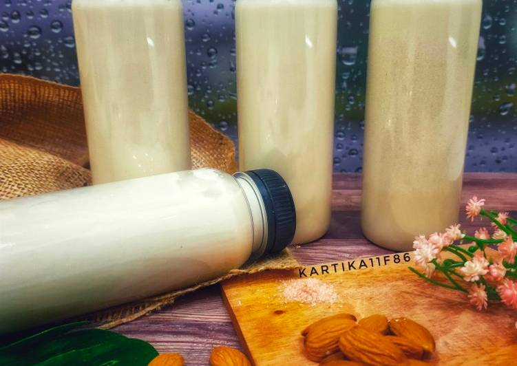 Bagaimana Menyiapkan Susu Almond Homemade Enak dan Antiribet