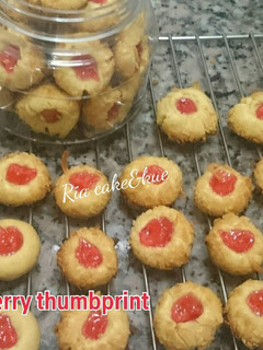 Foto resep Strawberry thumbprint cookies
