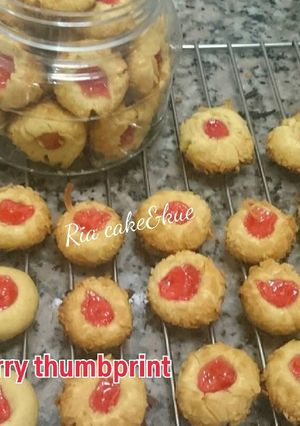 Foto resep Strawberry thumbprint cookies