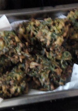 Una foto de Croquetas de espinaca, acelga, y lechuga