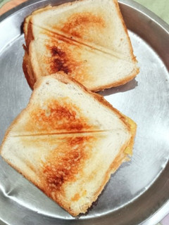 A picture of Bread toast.