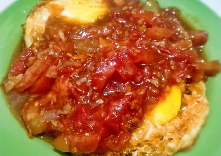 48.Telur Ceplok sambal tomat
