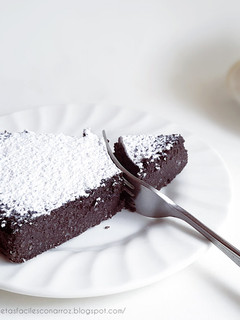 Una foto de Riquísima torta de chocolate SIN GLUTEN NI LACTOSA con arroz hervido y harina de arroz (ECONÓMICA)
