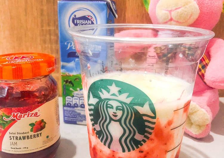 Langkah Mudah untuk Membuat Korean Strawberry Milk yang Menggugah Selera