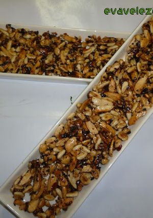 Foto principal de Turrón de piñones y frutos secos