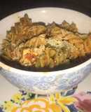 Pasta corta con pollo facilísima