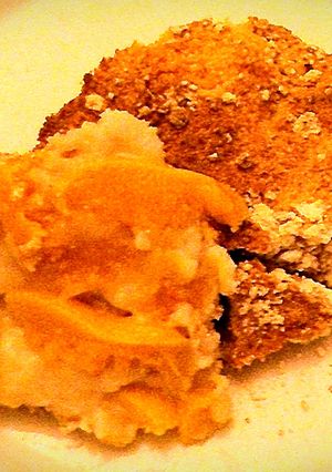 A picture of Weight Watchers berry/peach cobbler1 cup = 4 points.
