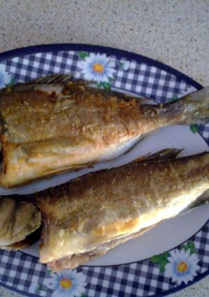 A picture of Fried sea bream and sea bass.