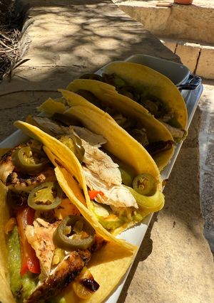 Una foto de Tacos de pollo sin gluten en airfryer