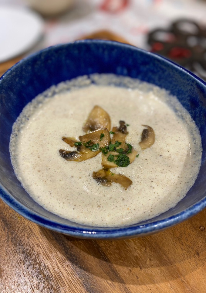 A picture of Mushroom soup.
