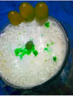 A picture of Grapes Lassi.