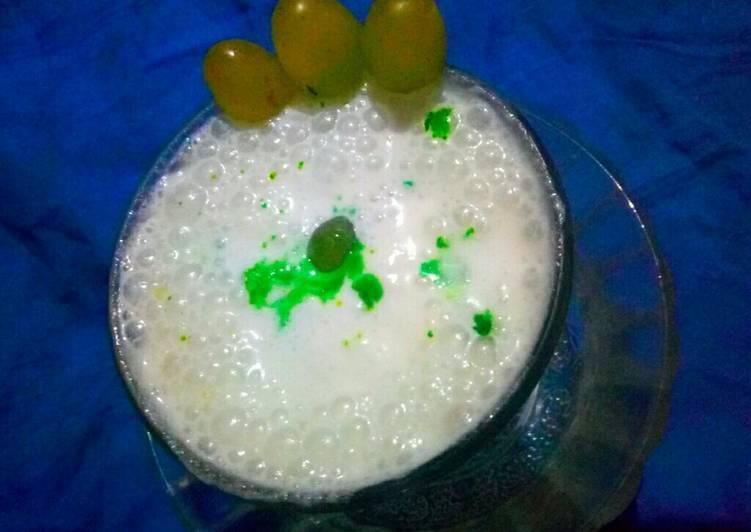 Grapes Lassi