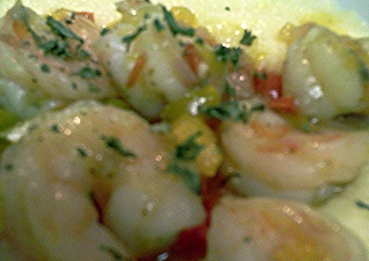 Simple Way to Prepare Favorite Shrimp and Pepper Cheese Grits