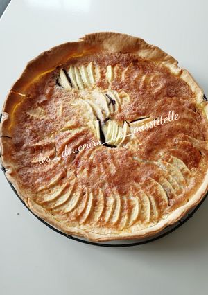 Une photo de Tarte aux pommes et au chocolat