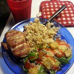 A picture of Bacon Wrapped Jalapeno Popper Chicken.