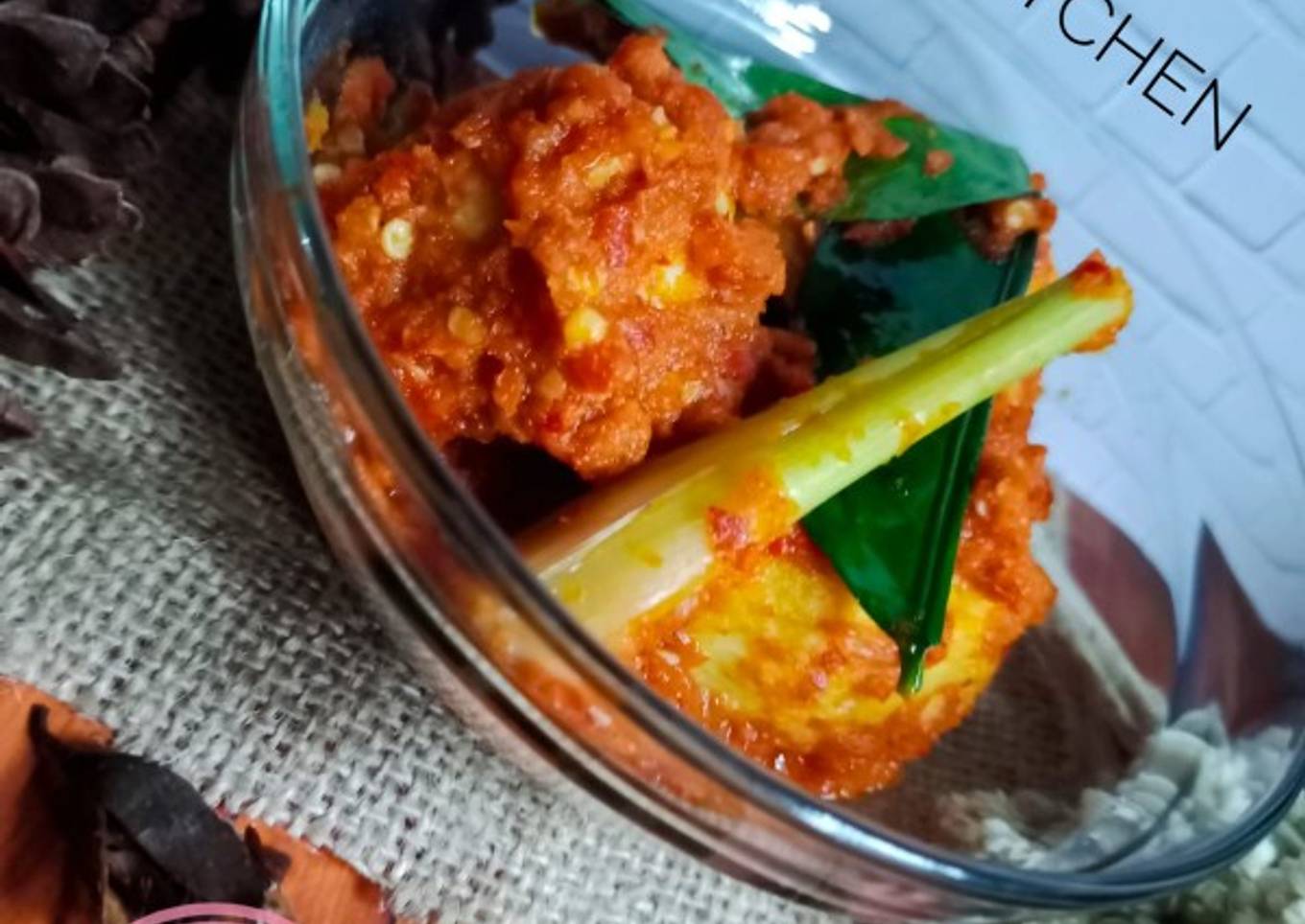 Telor balado