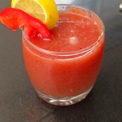 A picture of Lemon tomato juice.